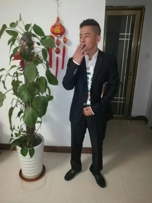 男人三十而立的第二张照片--长汀相亲网