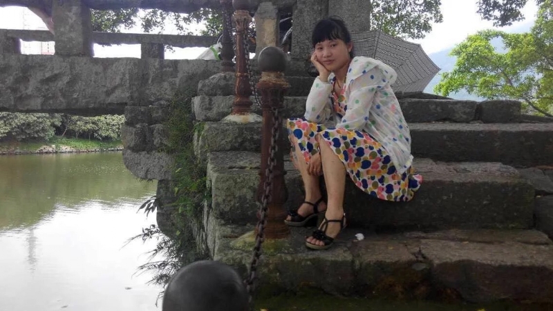 女子悠然的第一张照片--长汀相亲网