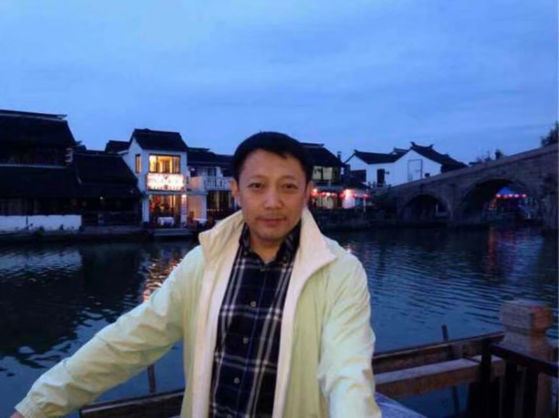 巧克力绅士的第六张照片--长汀相亲网