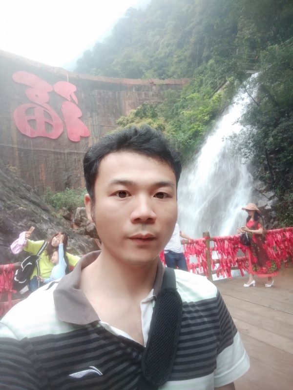 珊珊您是珊无无无妻的第一张照片--长汀相亲网
