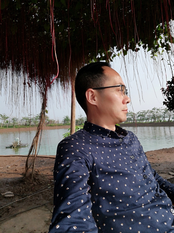 守望烟云的第一张照片--长汀相亲网