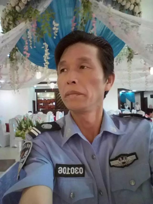 卧窗听雨的第二张照片--长汀相亲网