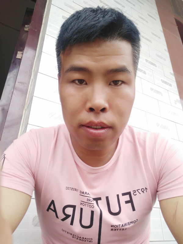 守护爱情的第一张照片--长汀相亲网