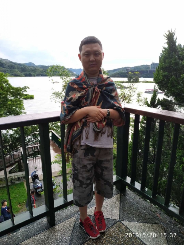 爱情里的俩个人的第一张照片--长汀相亲网