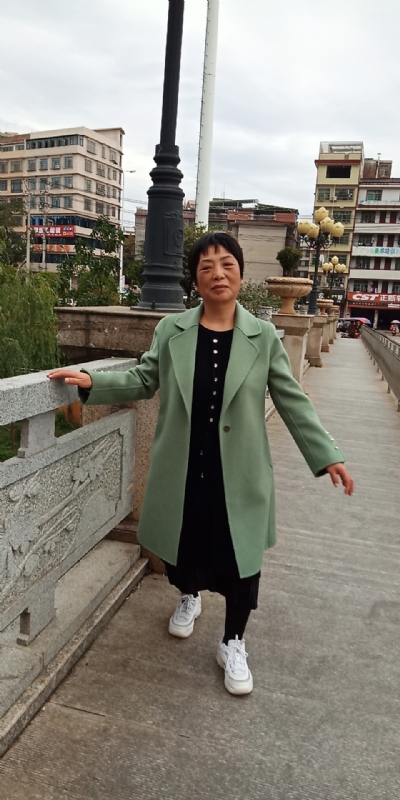 小玲的第一张照片--长汀相亲网