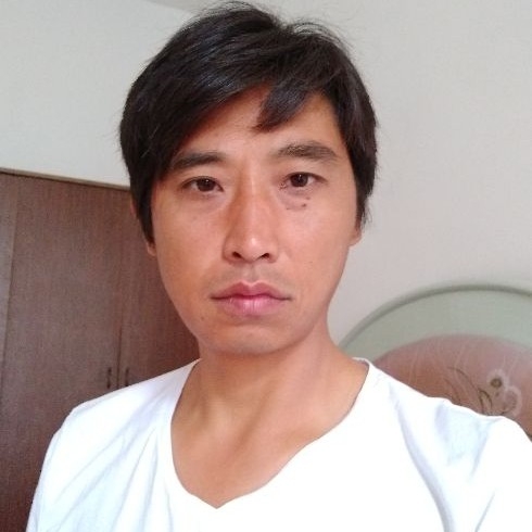 莞尔一笑的第一张照片--长汀相亲网