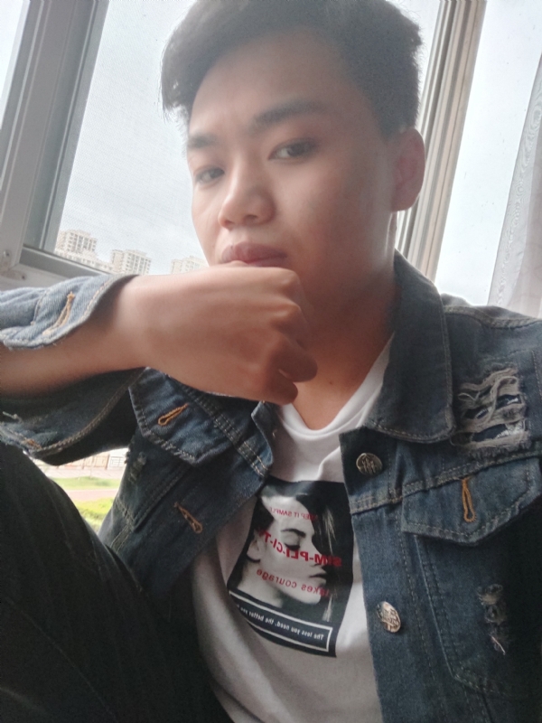 鬼卿的第四张照片--长汀相亲网