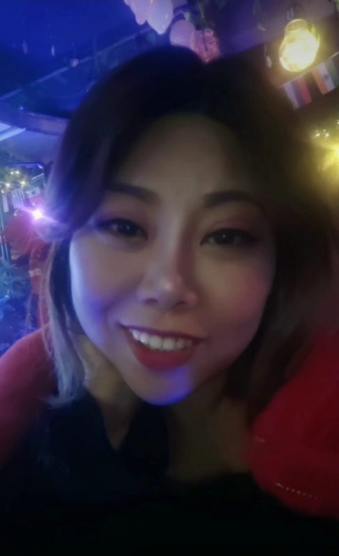 收快递的费仙女的第一张照片--长汀相亲网