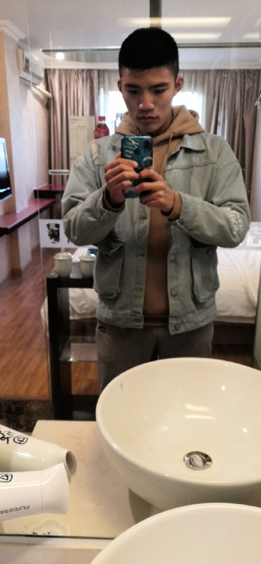 爱上一座陈的第一张照片--长汀相亲网