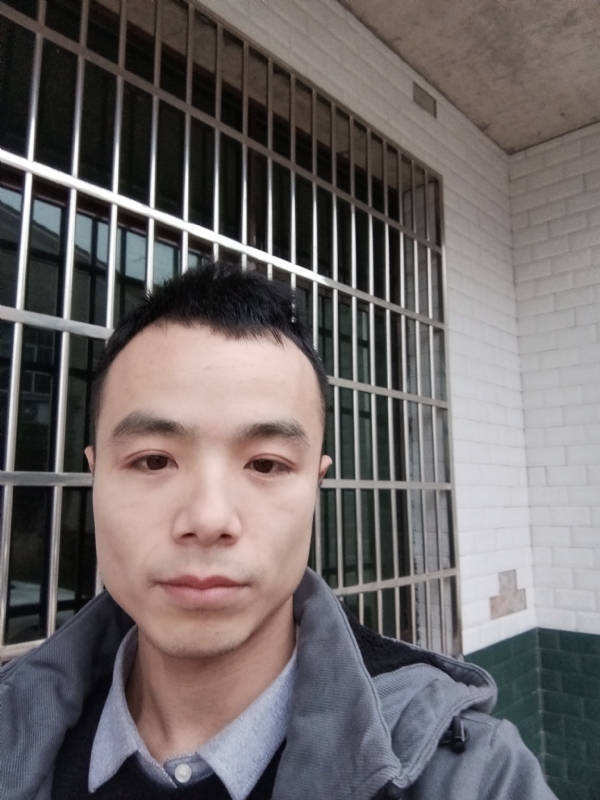 笑得那么开心的第三张照片--长汀相亲网