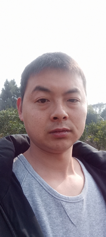 亲亲抱抱我爱你的第一张照片--长汀相亲网