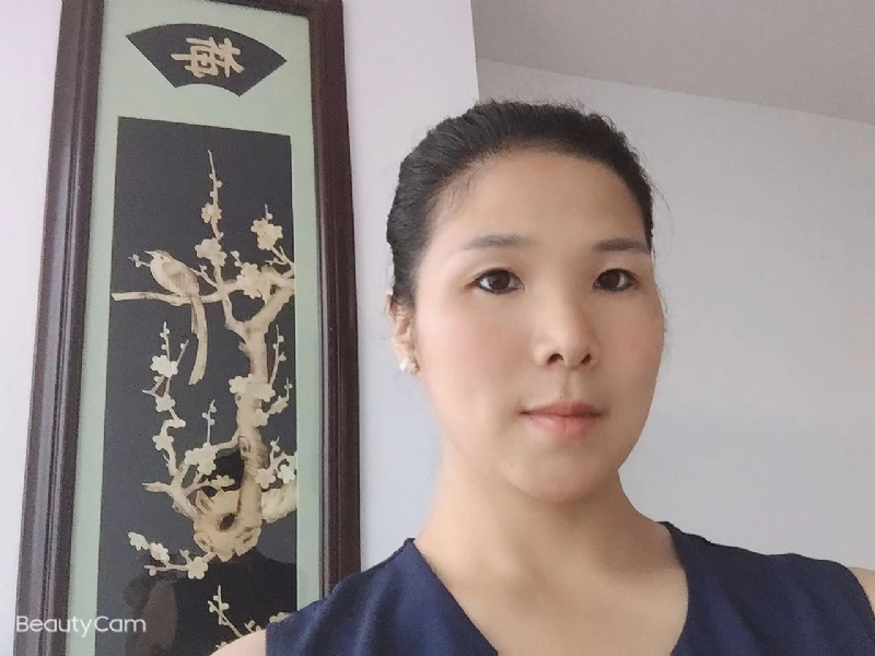 微笑的第一张照片--长汀相亲网