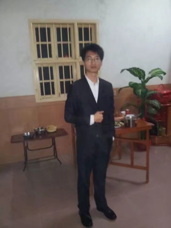 潇湘剑雨的第一张照片--长汀相亲网