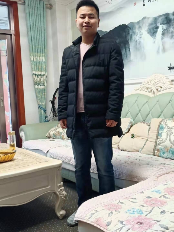 为爱奋斗的第一张照片--长汀相亲网