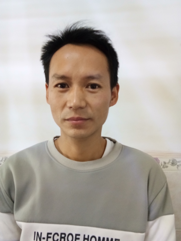 单亲爸爸的第一张照片--长汀相亲网