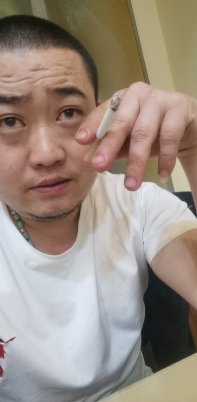 孤独的螃蟹的第一张照片--长汀相亲网
