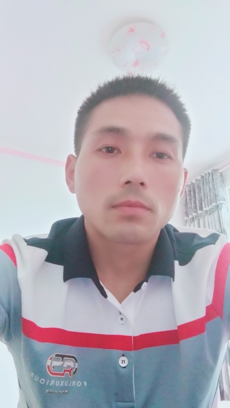 染红尘世的第一张照片--长汀相亲网