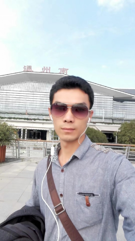 错把真心喂了狗的第三张照片--长汀相亲网