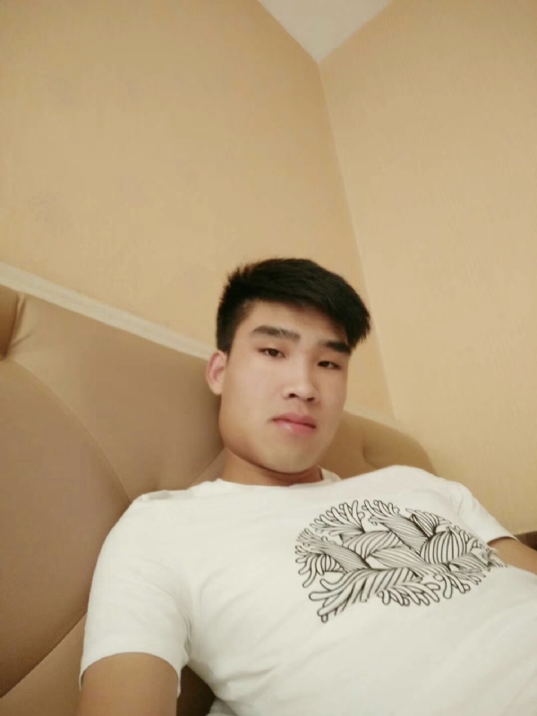 谁不曾孤单上路的第一张照片--长汀相亲网