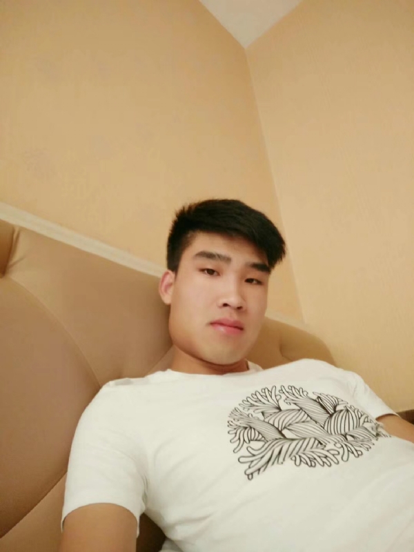 谁不曾孤单上路的第二张照片--长汀相亲网