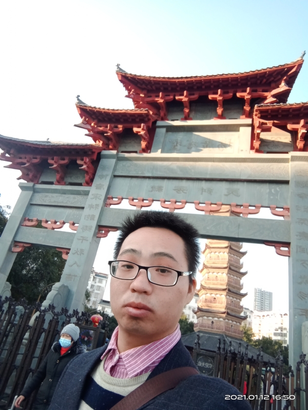 碧血丹心的第一张照片--长汀相亲网
