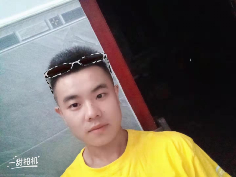 建国90周年的学渣的第一张照片--长汀相亲网