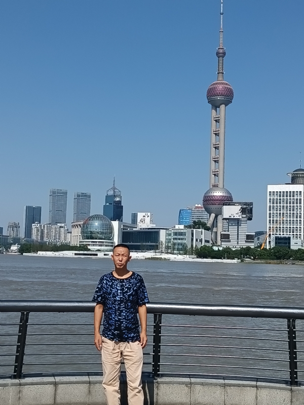 伪装浪漫的第一张照片--长汀相亲网