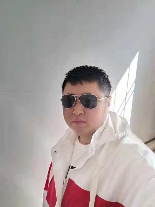 大漠叔叔的第一张照片--长汀相亲网