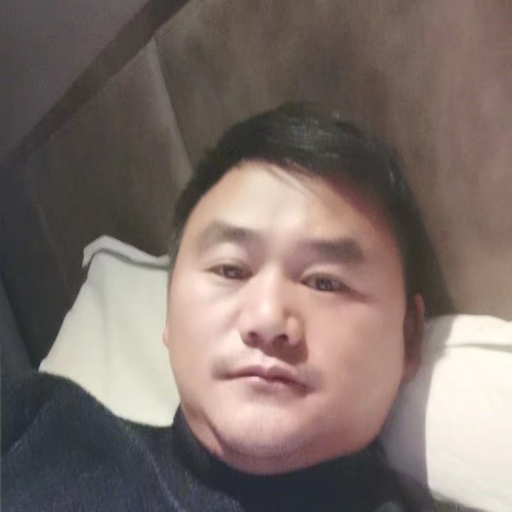 奔跑的第四张照片--长汀相亲网