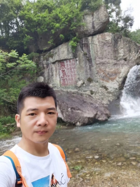 愿得一人心的第一张照片--长汀相亲网
