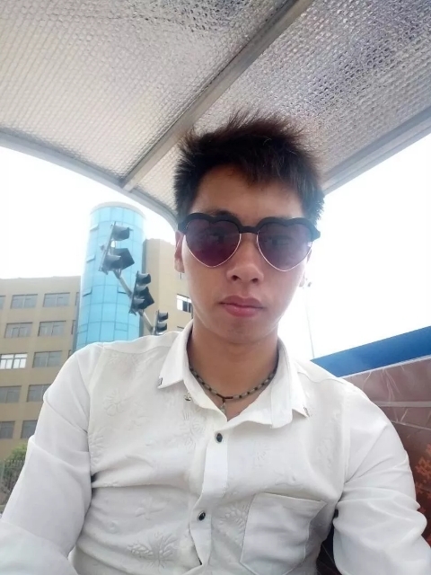 寻缘的第一张照片--长汀相亲网