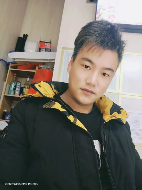 孤酒枕愁眼眠的第一张照片--长汀相亲网