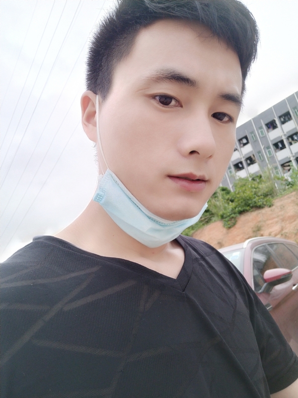 何凡的第二张照片--长汀相亲网