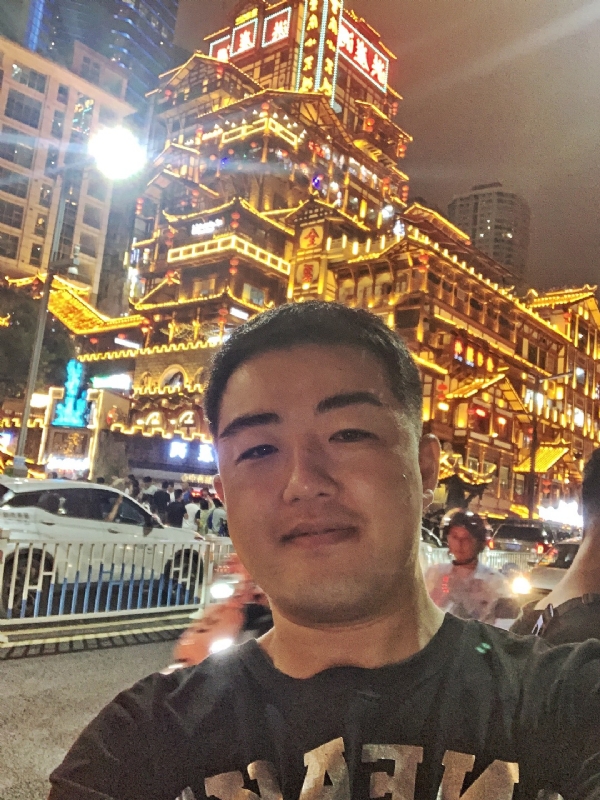 钢铁侠的第一张照片--长汀相亲网