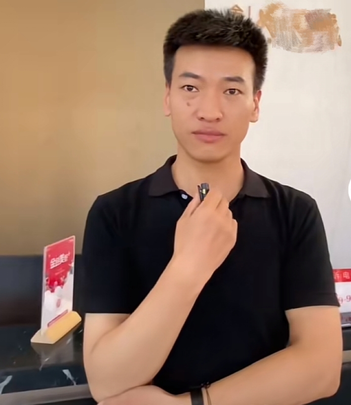 一杯梁白开的第一张照片--长汀相亲网