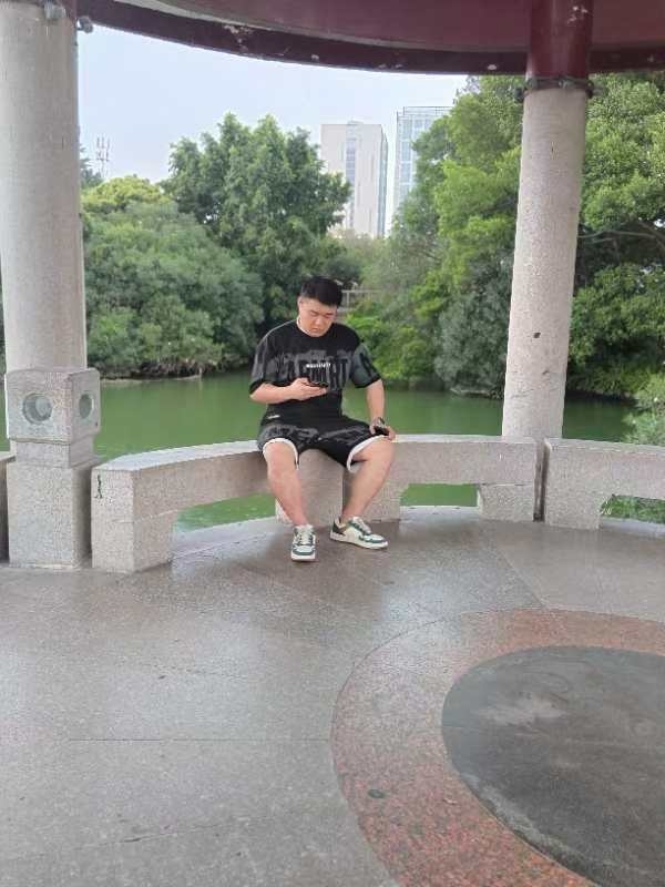 不善挽留的第一张照片--长汀相亲网