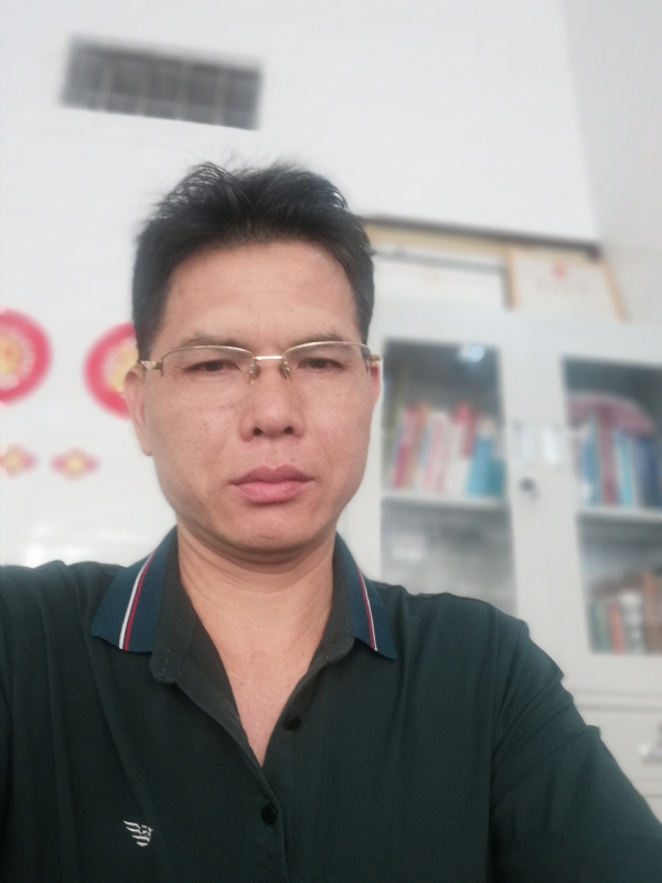 后视镜的第一张照片--长汀相亲网